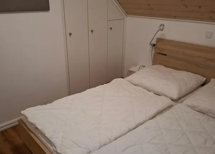 - Haus Am